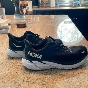 Hoka Clifton 8D